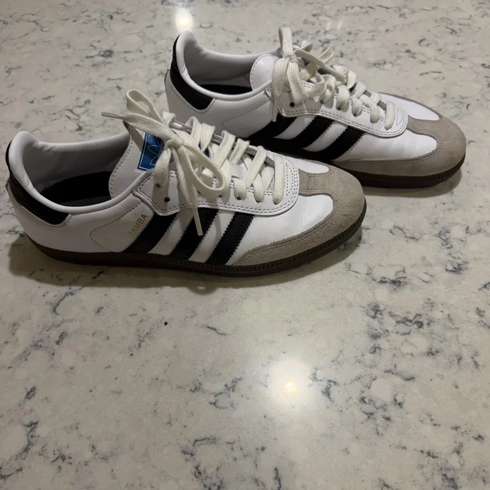 Adidas Sambas — Men’s 7